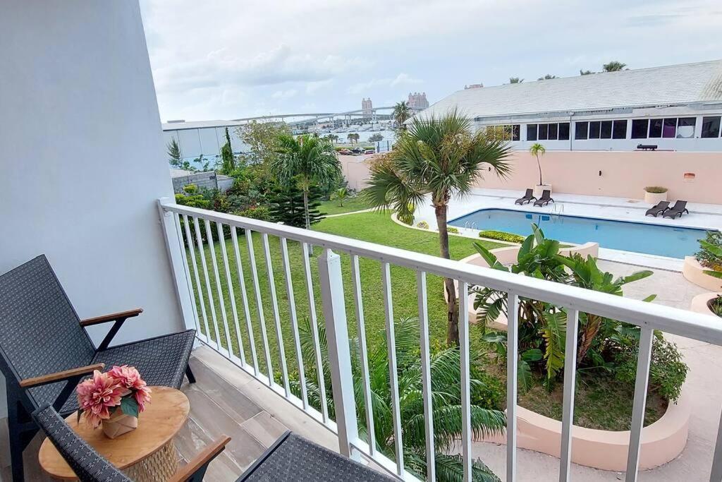 Nassau Harbour Cozy 2 Bedroom Condo المظهر الخارجي الصورة